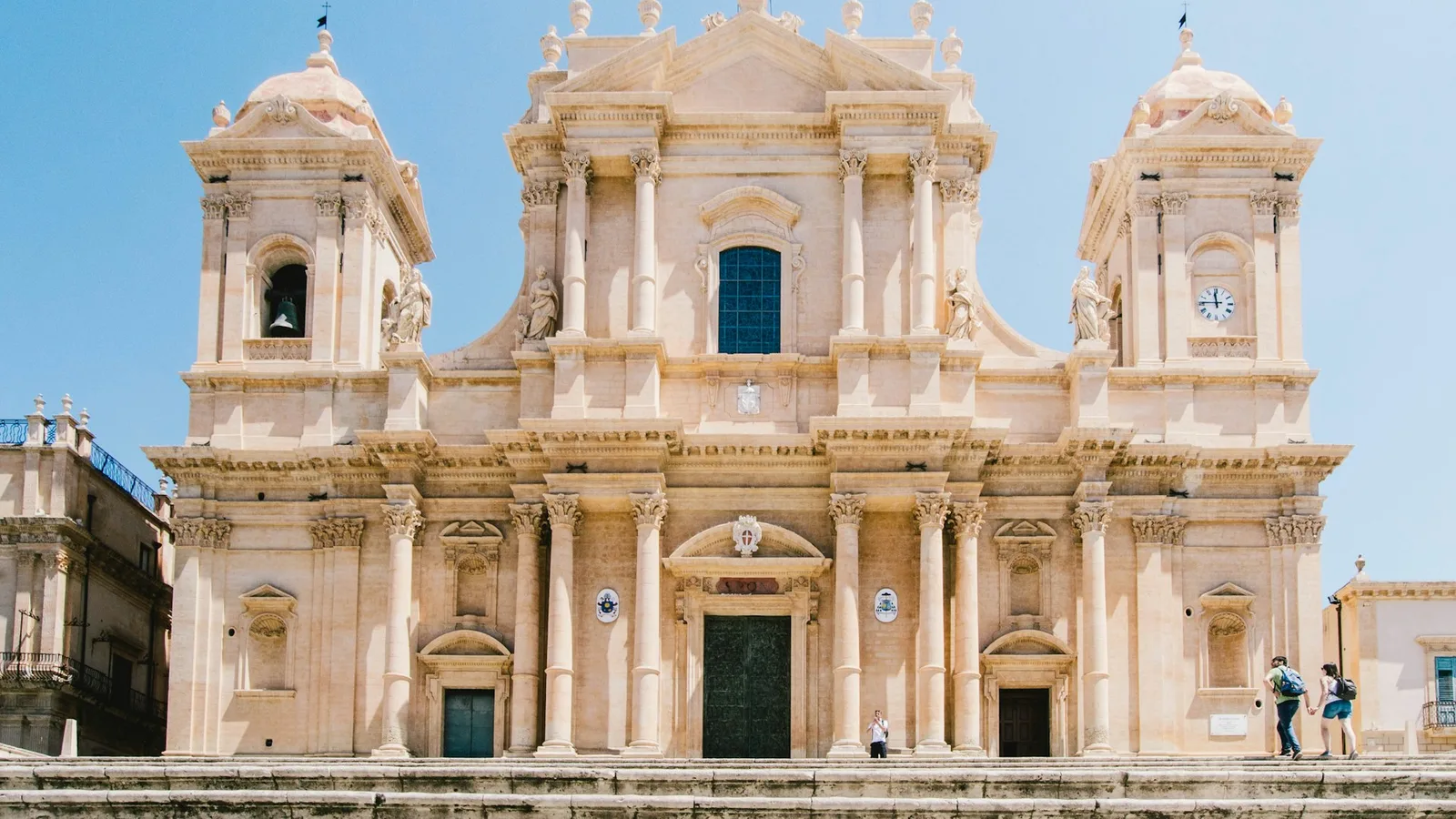 Wedding Transport in Sicily: The Complete Venue & Logistics Guide