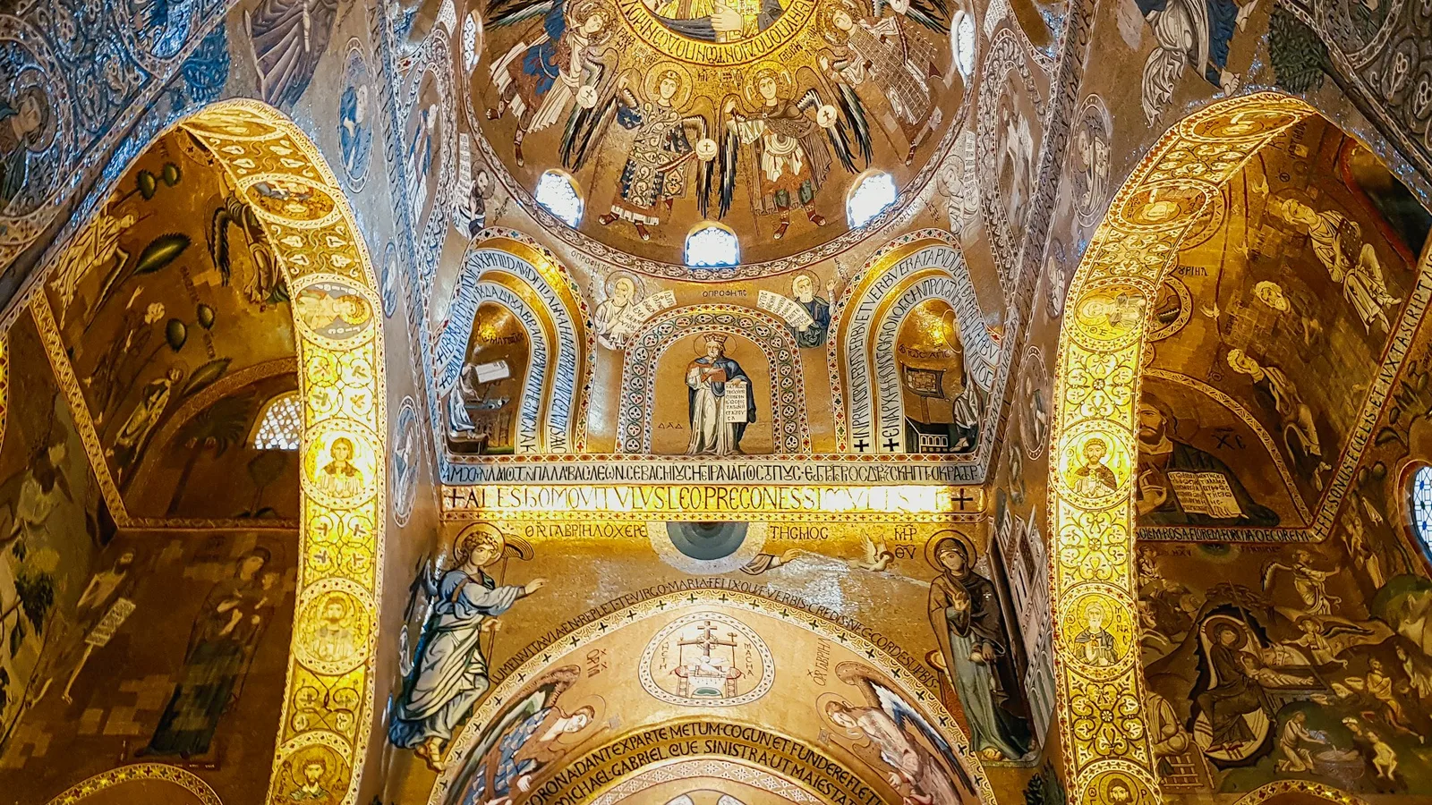 Reading the Muqarnas Ceiling of Palermo's Palatine Chapel